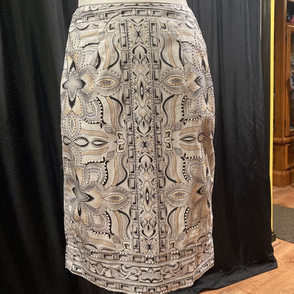 WHBM Size 4 black-white-pink skirt